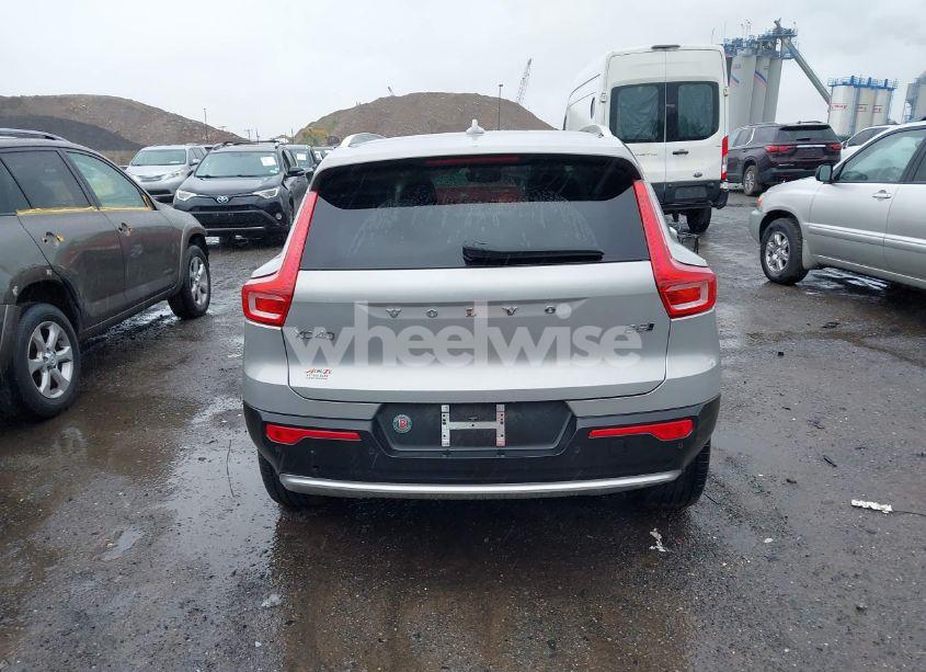 Photo 16 of 2024 Volvo Xc40 B5 CORE BRIGHT THEME (VIN YV4L12UK9R2311071)