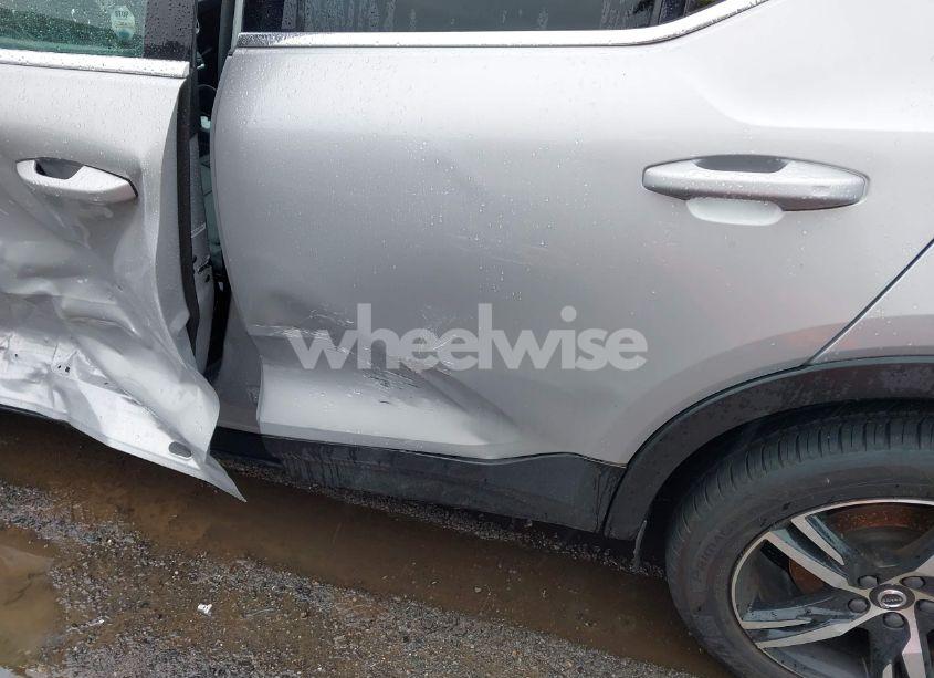 Photo 18 of 2024 Volvo Xc40 B5 CORE BRIGHT THEME (VIN YV4L12UK9R2311071)