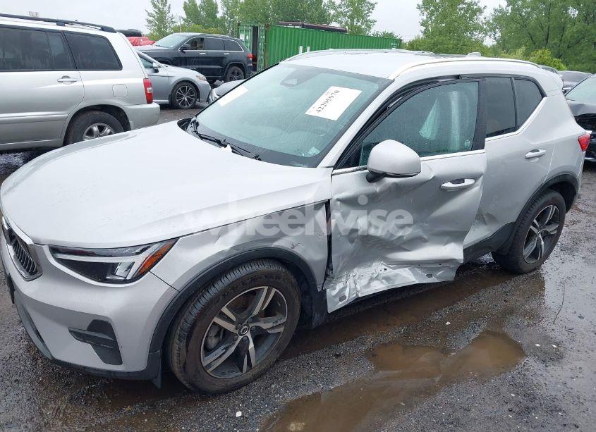 Photo 6 of 2024 Volvo Xc40 B5 CORE BRIGHT THEME (VIN YV4L12UK9R2311071)