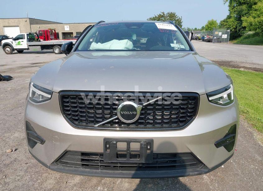 Photo 12 of 2024 Volvo Xc40 B5 CORE DARK THEME (VIN YV4L12UKXR2222285)