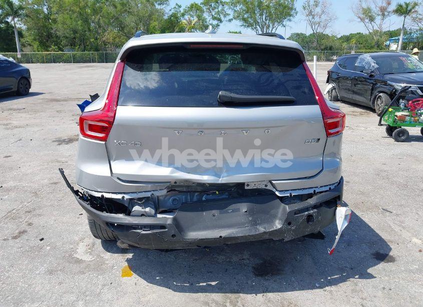 Photo 16 of 2024 Volvo Xc40 B5 PLUS DARK THEME (VIN YV4L12ULXR2293107)