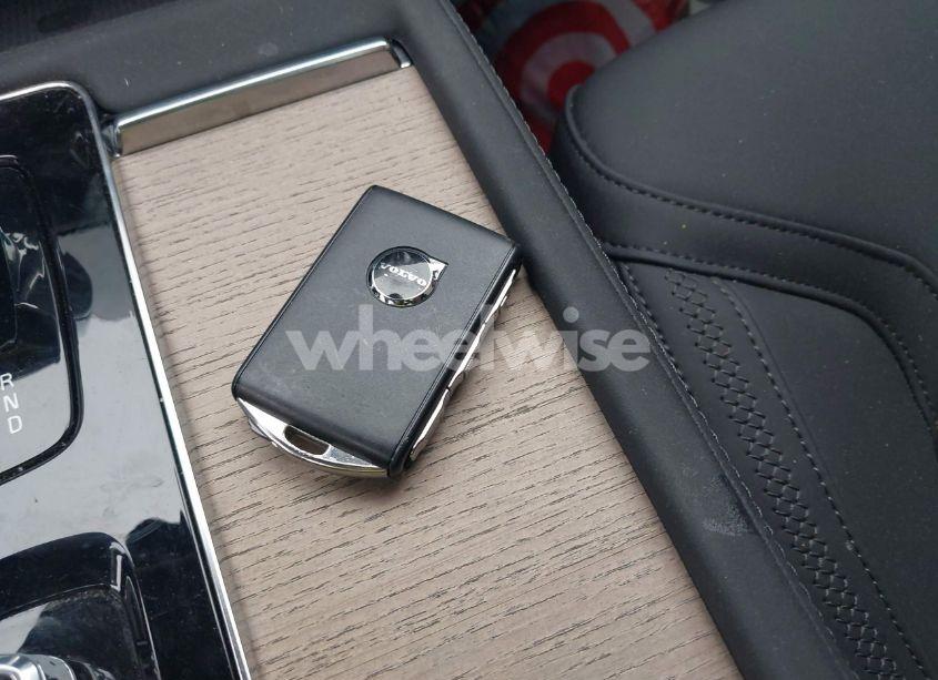 Photo 11 of 2025 Volvo Xc90 B5 PLUS 7-SEATER (VIN YV4M12PB3S1369804)