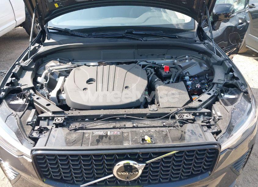 Photo 10 of 2025 Volvo Xc60 B5 PLUS (VIN YV4M12RC0S1172417)