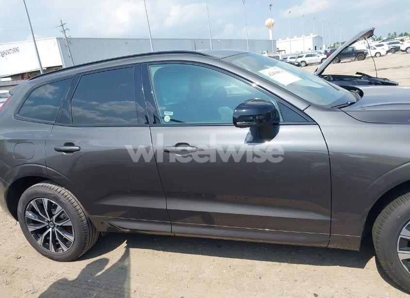 Photo 13 of 2025 Volvo Xc60 B5 PLUS (VIN YV4M12RC0S1172417)