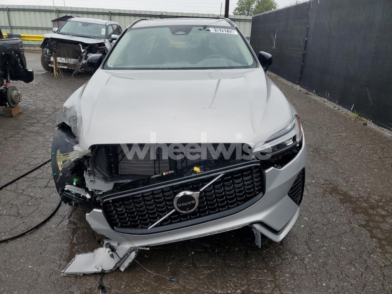 Photo 5 of 2025 VOLVO XC60 PLUS (VIN YV4M12RC0S1183241)