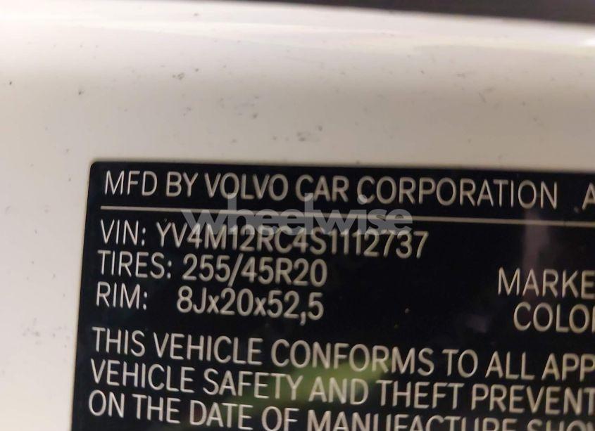 Photo 9 of 2025 Volvo Xc60 B5 PLUS (VIN YV4M12RC4S1112737)