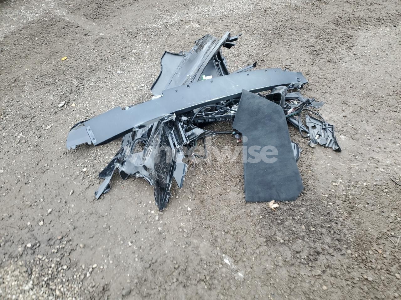 Photo 13 of 2025 VOLVO XC60 PLUS (VIN YV4M12RC4S1216886)