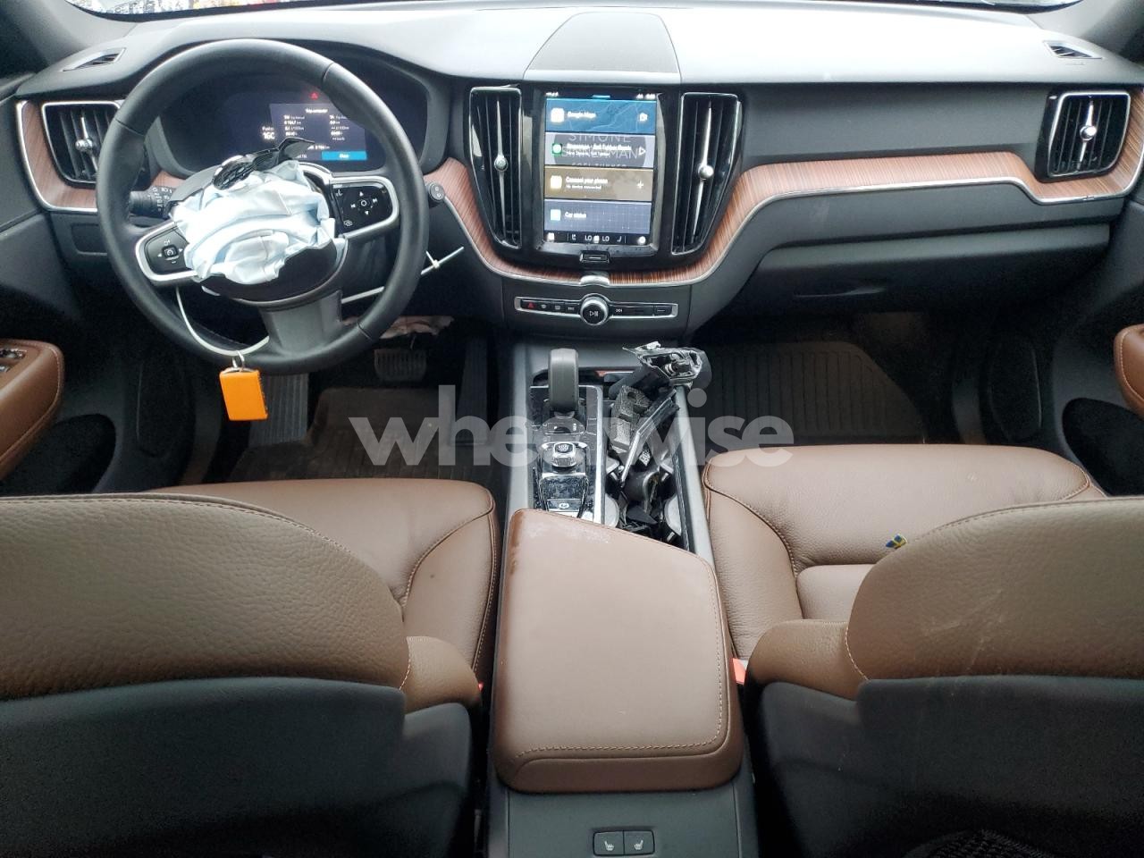Photo 8 of 2025 VOLVO XC60 PLUS (VIN YV4M12RC4S1216886)
