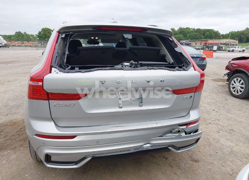 Photo 16 of 2025 Volvo Xc60 B5 PLUS (VIN YV4M12RC5S1149246)
