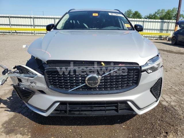 Photo 4 of 2025 VOLVO XC60 PLUS (VIN YV4M12RC6S1183115)