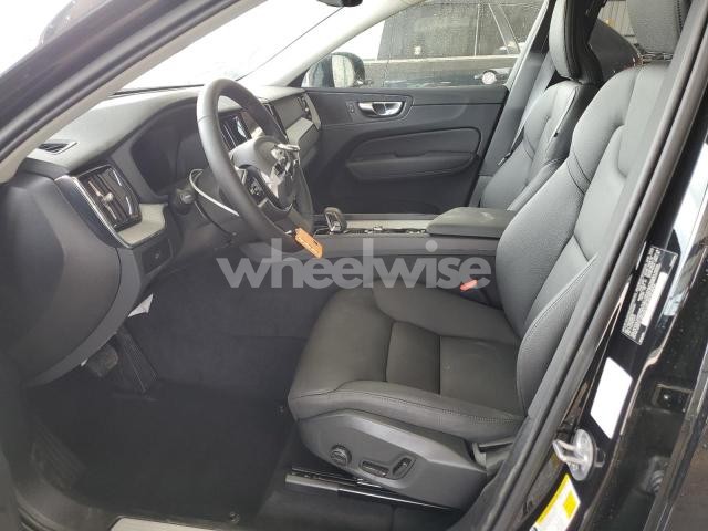 2025 VOLVO XC60 PLUS (VIN YV4M12RC9S1165983) main photo