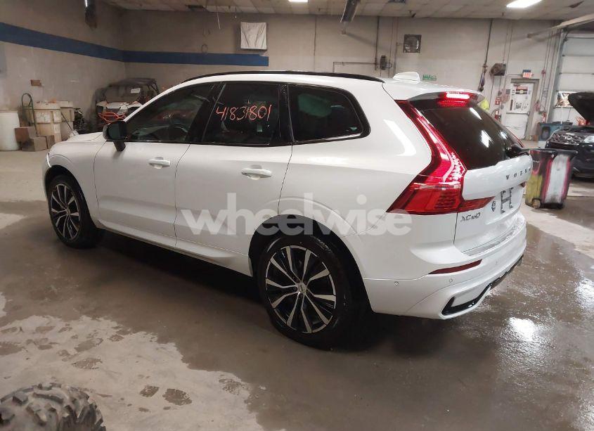 Photo 3 of 2025 Volvo Xc60 B5 PLUS (VIN YV4M12RCXS1032908)