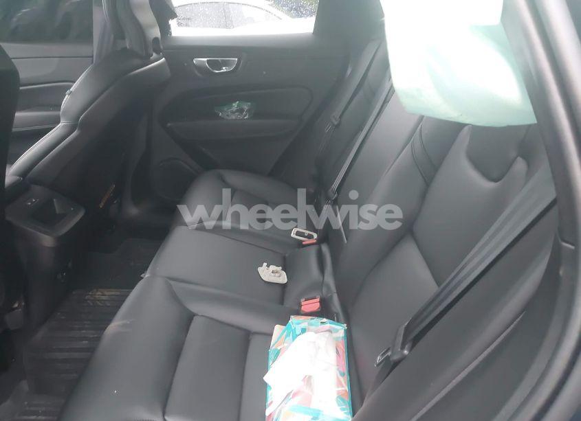 Photo 8 of 2025 Volvo Xc60 B5 CORE (VIN YV4M12RJ5S1019238)