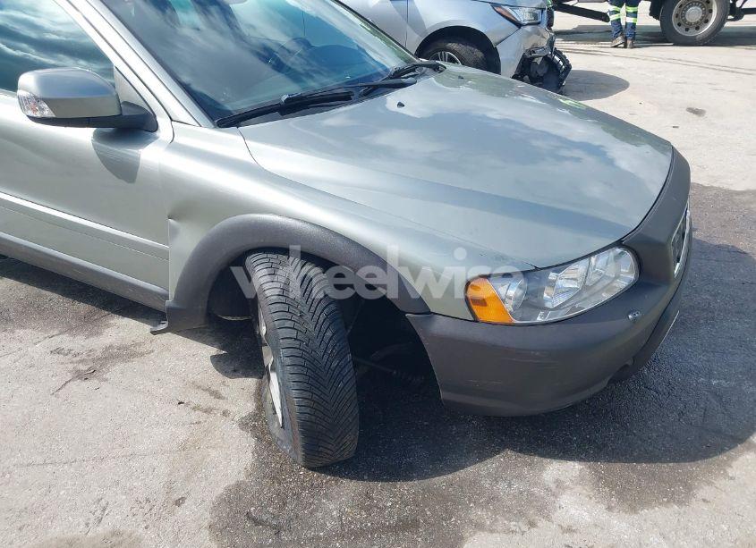 Photo 17 of 2007 Volvo Xc70 2.5T (VIN YV4SZ592171282098)