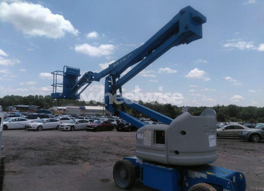 Photo 13 of 2014 Genie Z-40/23n RJ LIFT (VIN Z40N142502)