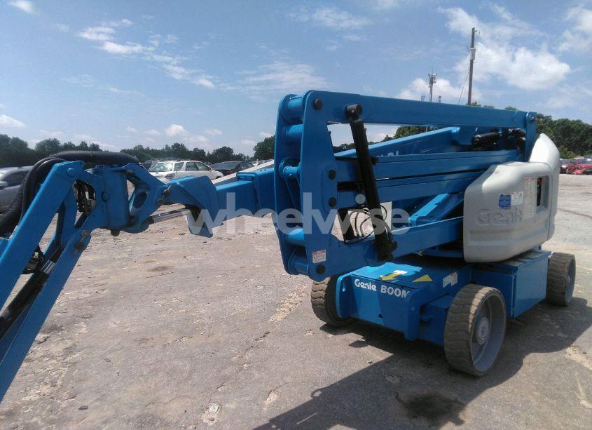 Photo 6 of 2014 Genie Z-40/23n RJ LIFT (VIN Z40N142502)