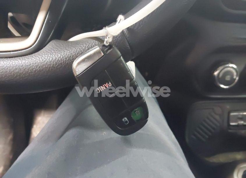 Photo 11 of 2017 Jeep Renegade SPORT FWD (VIN ZACCJAAB0HPG15296)