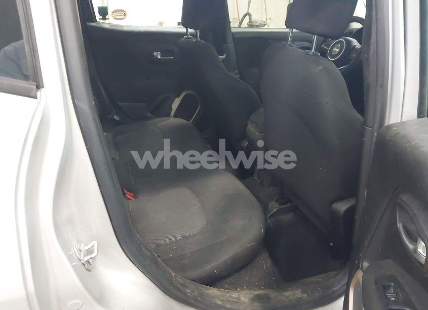 Photo 8 of 2017 Jeep Renegade SPORT FWD (VIN ZACCJAAB0HPG15296)