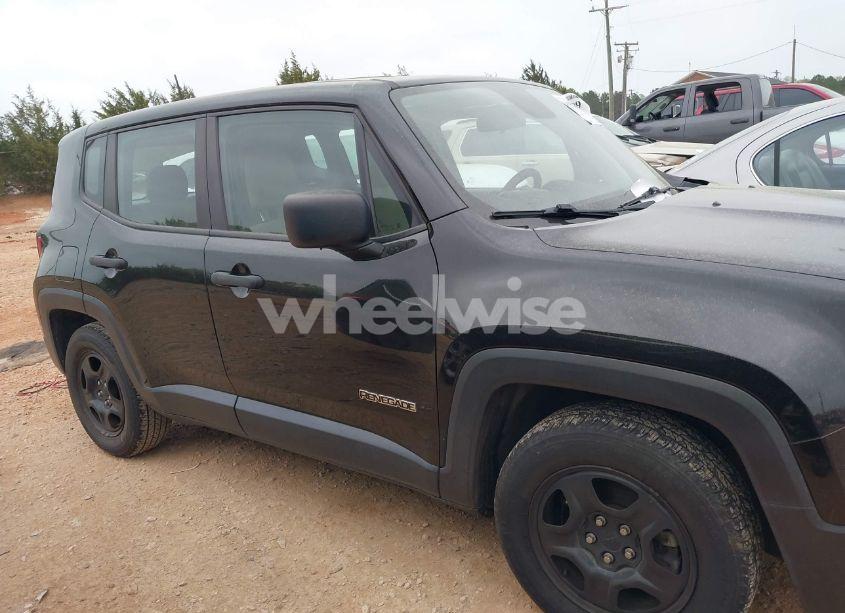 Photo 13 of 2018 Jeep Renegade SPORT FWD (VIN ZACCJAAB9JPG81478)
