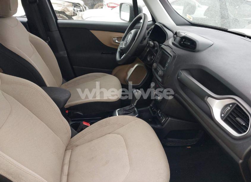 Photo 5 of 2018 Jeep Renegade SPORT FWD (VIN ZACCJAAB9JPG81478)