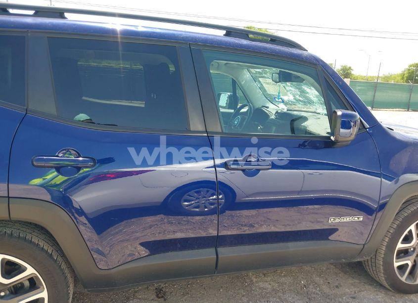 Photo 13 of 2017 Jeep Renegade LATITUDE FWD (VIN ZACCJABB0HPG37040)