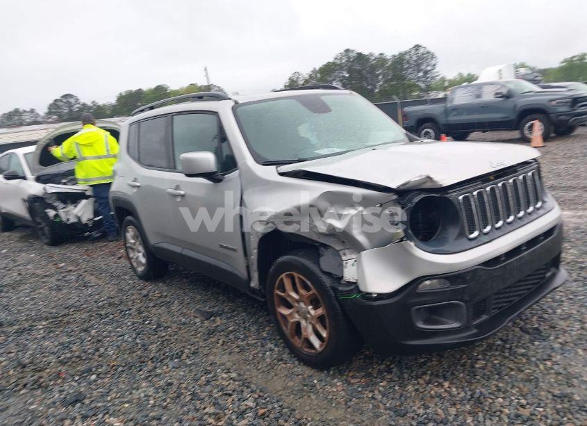2017 Jeep Renegade LATITUDE FWD (VIN ZACCJABB1HPF16811) main photo