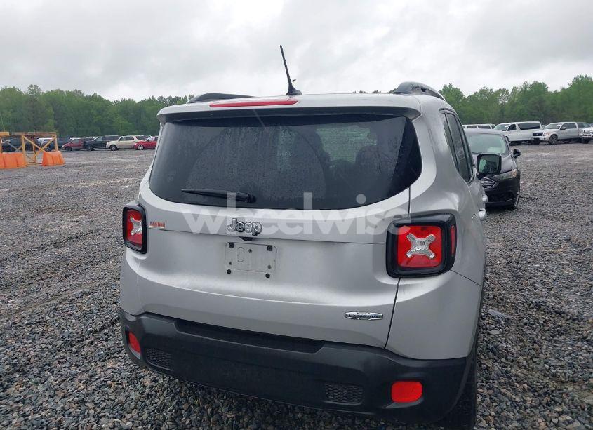 Photo 16 of 2017 Jeep Renegade LATITUDE FWD (VIN ZACCJABB1HPF16811)