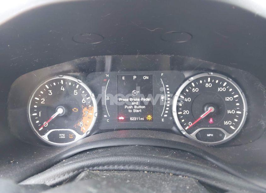 Photo 7 of 2017 Jeep Renegade LATITUDE FWD (VIN ZACCJABB1HPG29285)