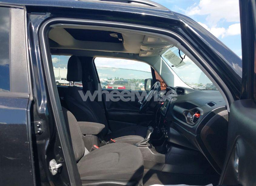 Photo 5 of 2017 Jeep Renegade ALTITUDE FWD (VIN ZACCJABB3HPG45259)