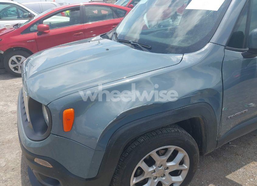 Photo 6 of 2017 Jeep Renegade LATITUDE FWD (VIN ZACCJABB4HPF76064)