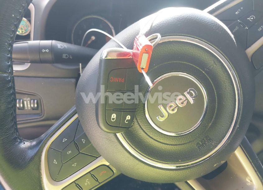 Photo 11 of 2017 Jeep Renegade LATITUDE FWD (VIN ZACCJABB5HPG25210)