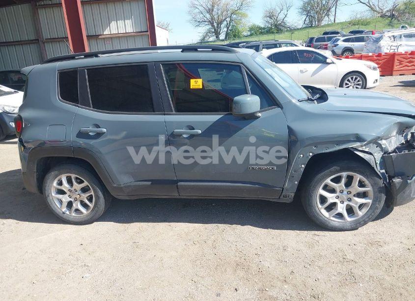 Photo 13 of 2017 Jeep Renegade LATITUDE FWD (VIN ZACCJABB5HPG25210)