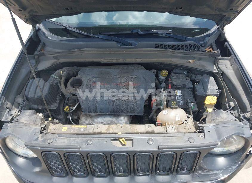 Photo 10 of 2017 Jeep Renegade ALTITUDE FWD (VIN ZACCJABB6HPG34806)