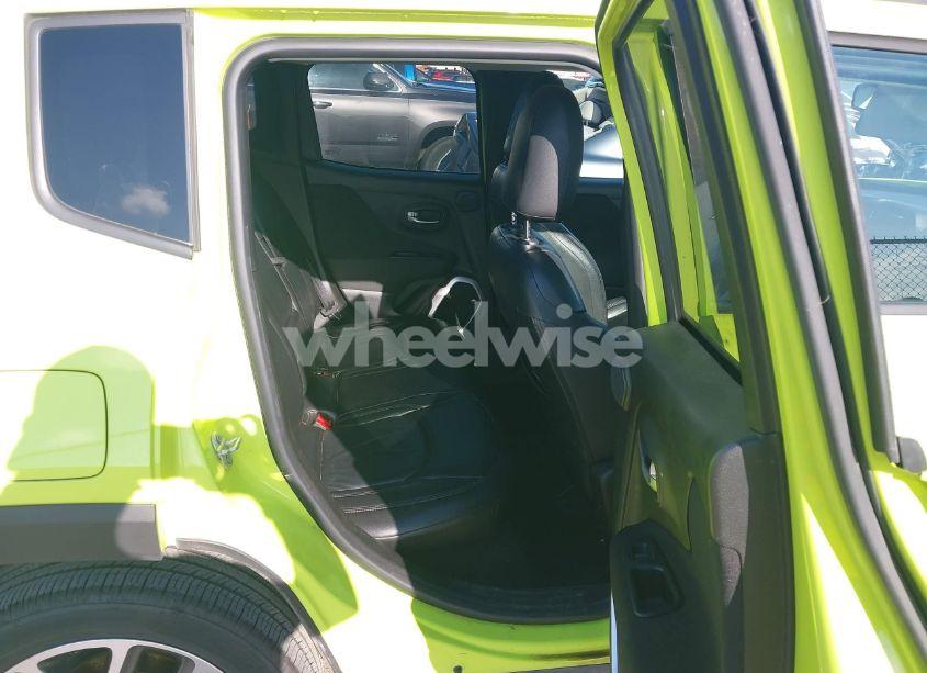 Photo 8 of 2018 Jeep Renegade LATITUDE FWD (VIN ZACCJABB6JPJ10039)