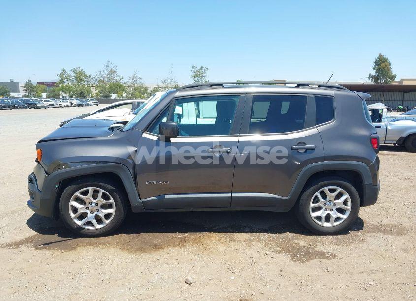 Photo 14 of 2017 Jeep Renegade LATITUDE FWD (VIN ZACCJABB7HPE56341)