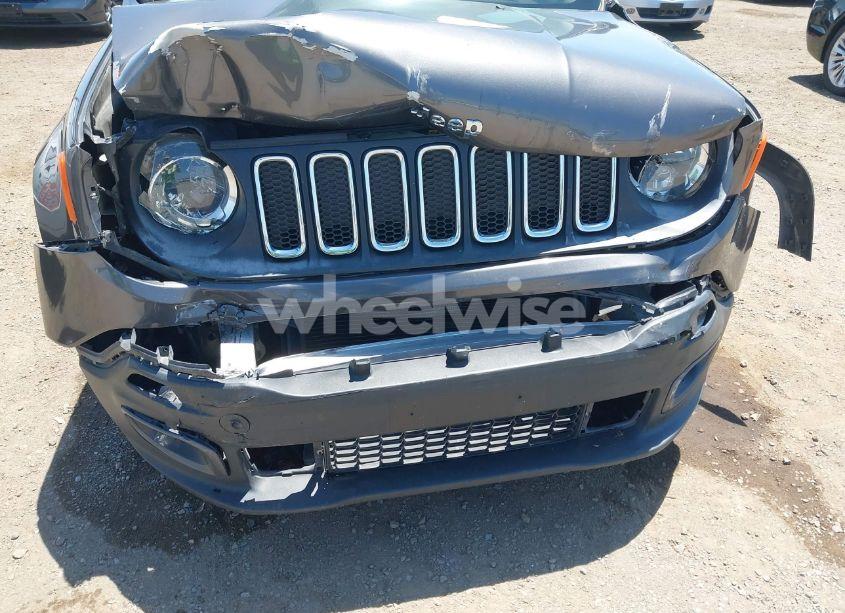 Photo 6 of 2017 Jeep Renegade LATITUDE FWD (VIN ZACCJABB7HPE56341)