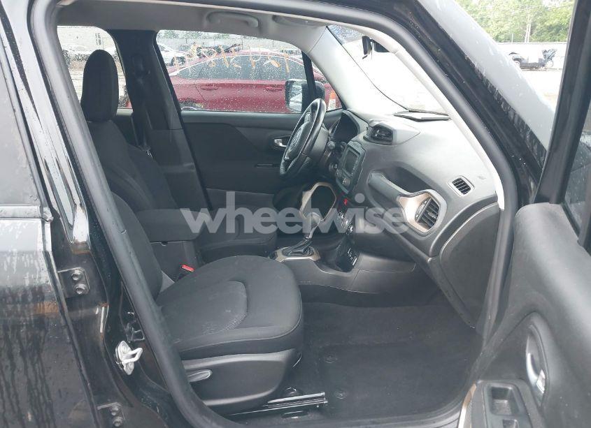 Photo 5 of 2017 Jeep Renegade LATITUDE FWD (VIN ZACCJABB8HPF84295)