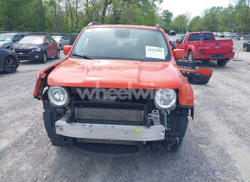 Photo 13 of 2017 Jeep Renegade LATITUDE FWD (VIN ZACCJABB9HPG37652)