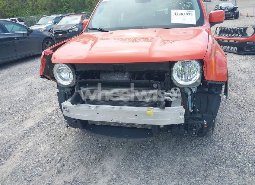 Photo 6 of 2017 Jeep Renegade LATITUDE FWD (VIN ZACCJABB9HPG37652)