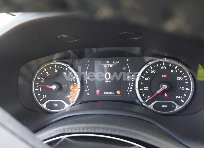 Photo 7 of 2017 Jeep Renegade LATITUDE FWD (VIN ZACCJABB9HPG37652)