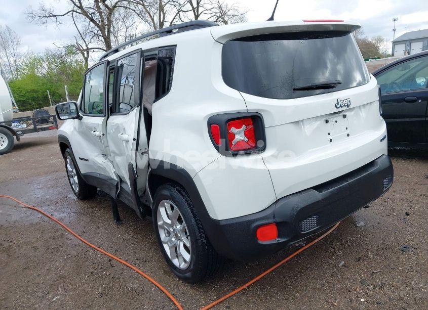 Photo 3 of 2017 Jeep Renegade LATITUDE FWD (VIN ZACCJABB9HPG51308)