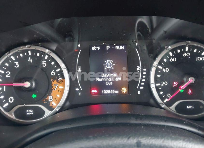 Photo 7 of 2017 Jeep Renegade LATITUDE FWD (VIN ZACCJABB9HPG51308)