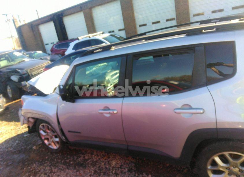 Photo 15 of 2017 Jeep Renegade LATITUDE FWD (VIN ZACCJABBXHPE71416)