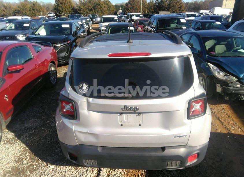 Photo 17 of 2017 Jeep Renegade LATITUDE FWD (VIN ZACCJABBXHPE71416)