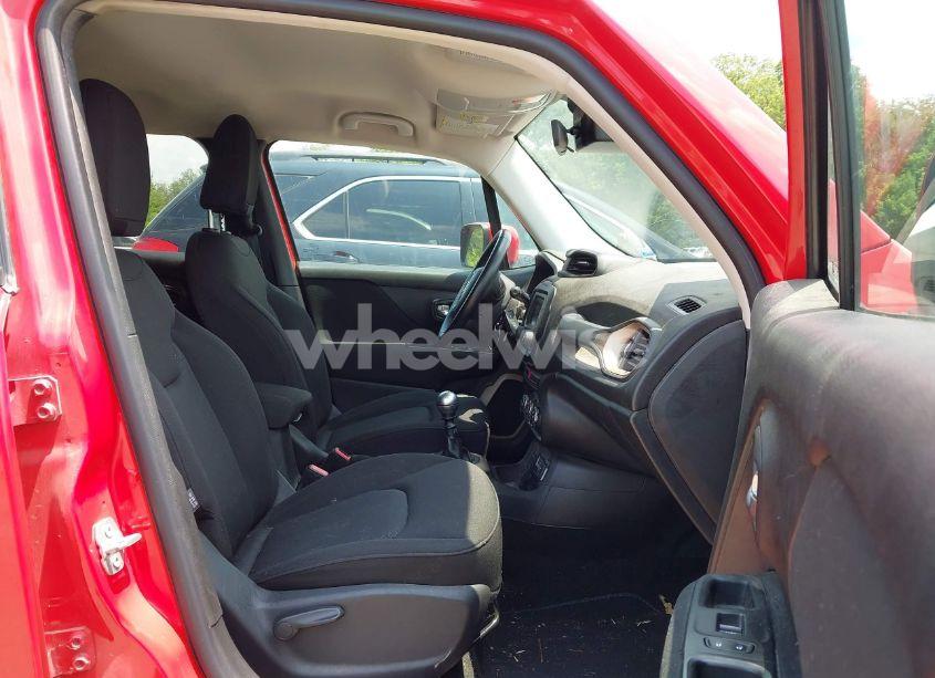 Photo 5 of 2015 Jeep Renegade LATITUDE (VIN ZACCJABH3FPC03308)