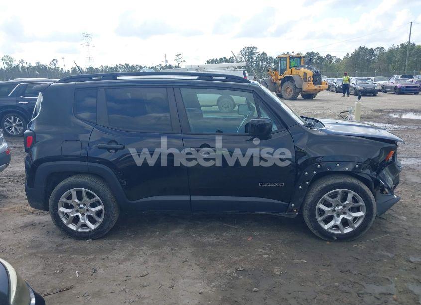 Photo 13 of 2015 Jeep Renegade LATITUDE (VIN ZACCJABT4FPB18059)