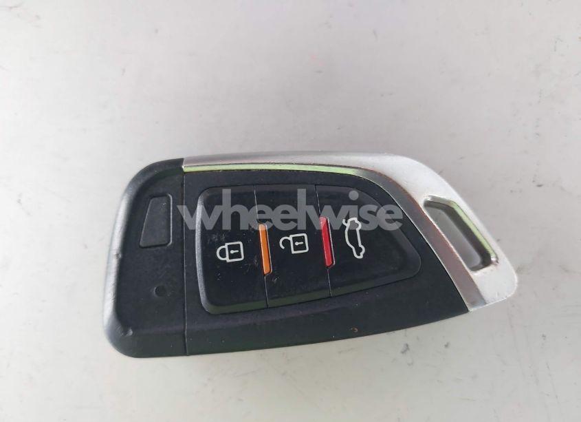 Photo 11 of 2016 Jeep Renegade LATITUDE (VIN ZACCJABT5GPC47624)