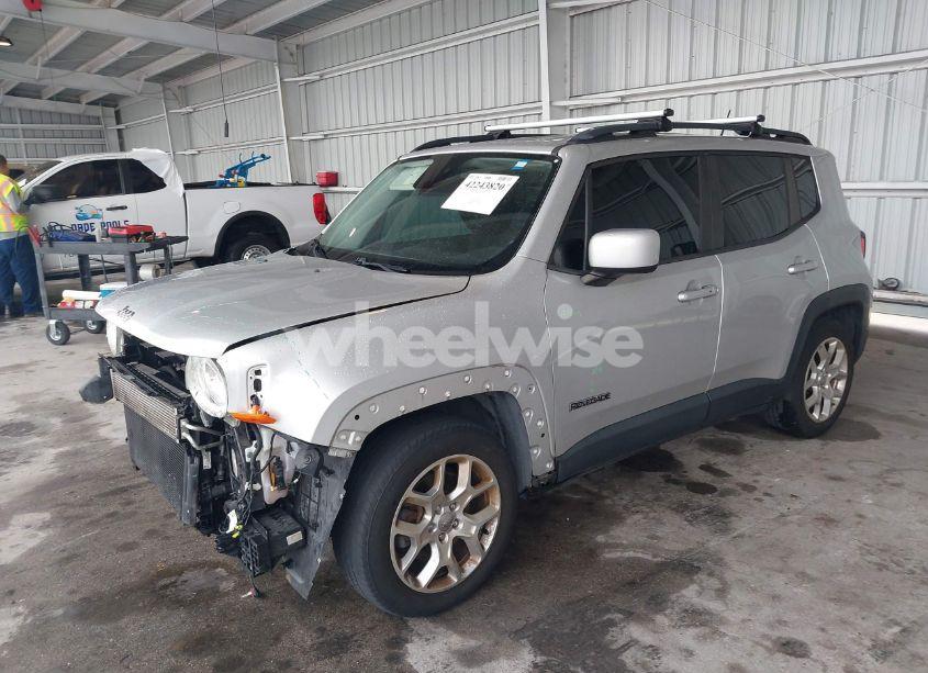 Photo 2 of 2016 Jeep Renegade LATITUDE (VIN ZACCJABT5GPC47624)