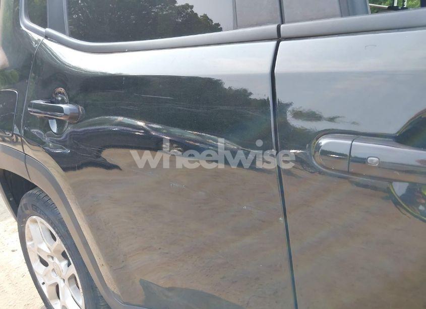 Photo 21 of 2015 Jeep Renegade LATITUDE (VIN ZACCJABT9FPB85000)