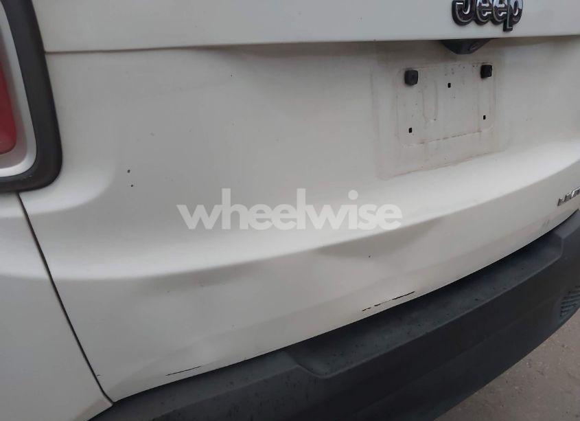 Photo 20 of 2017 Jeep Renegade LIMITED FWD (VIN ZACCJADB5HPE83227)